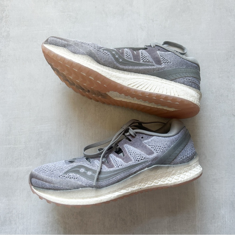Saucony Women’s Freedom ISO 2 in Grey Colorway